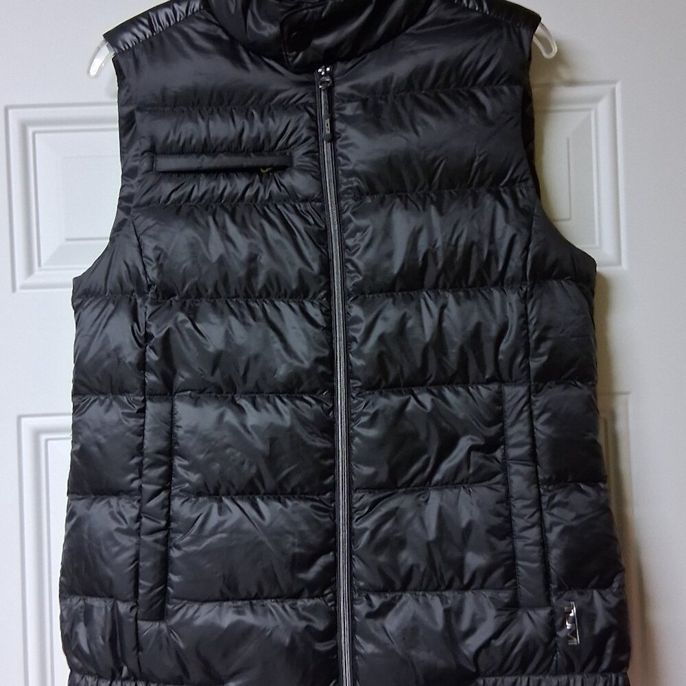 TUMI Black Down Puffer Vest Size Medium